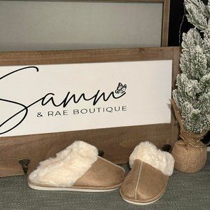 Fuzzy lined Slippers